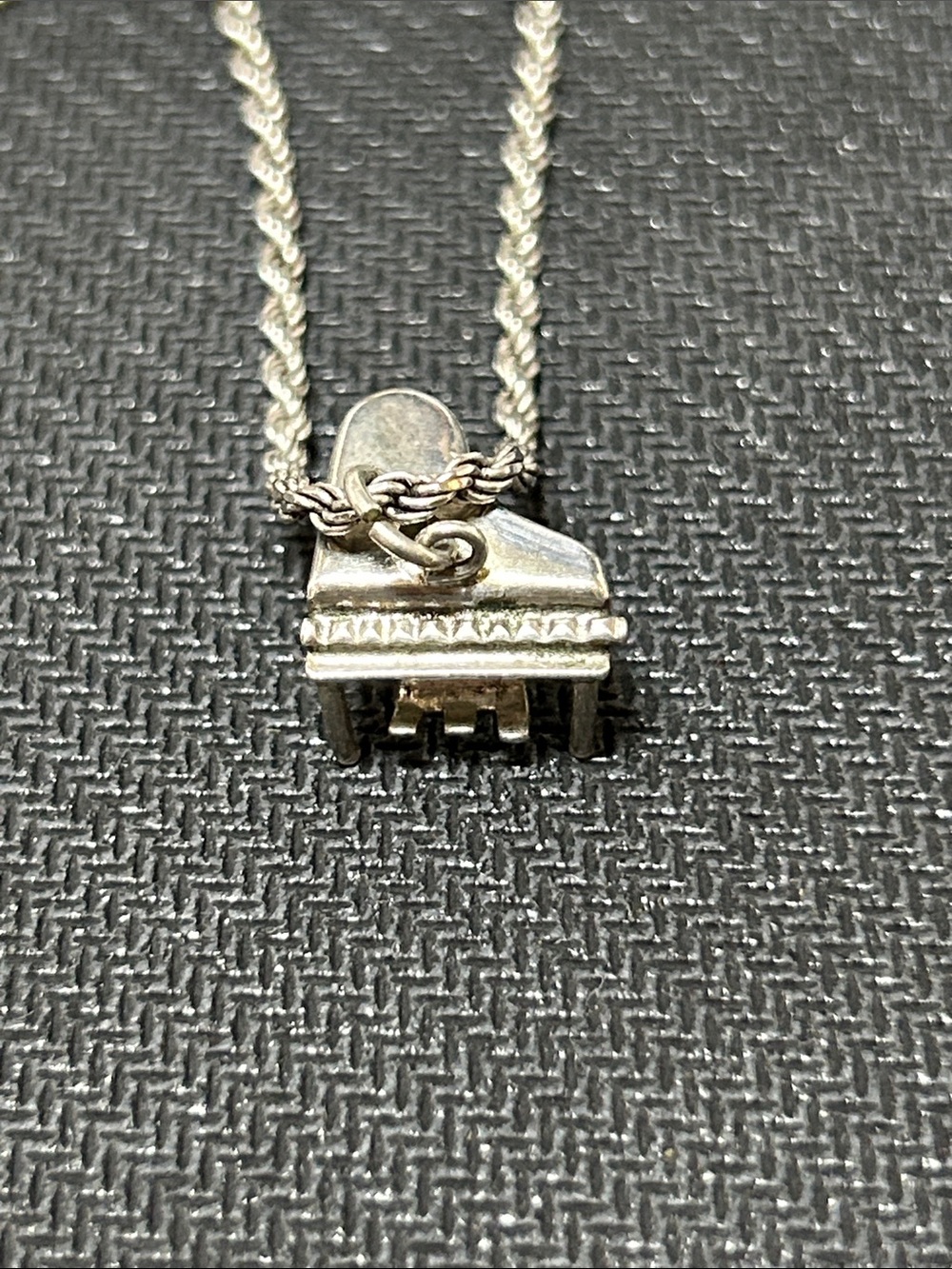 508066 Silver Piano charm